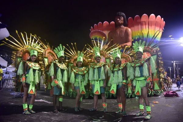 Sinal verde para o Carnaval de Vitória: bastidores da Pega no Samba e clima de festa no Sambão do Povo por Rodrigo Gavini