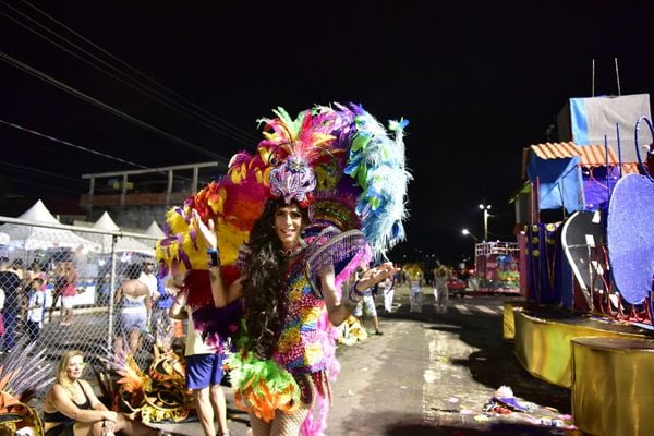 Sinal verde para o Carnaval de Vitória: bastidores da Pega no Samba e clima de festa no Sambão do Povo por Rodrigo Gavini