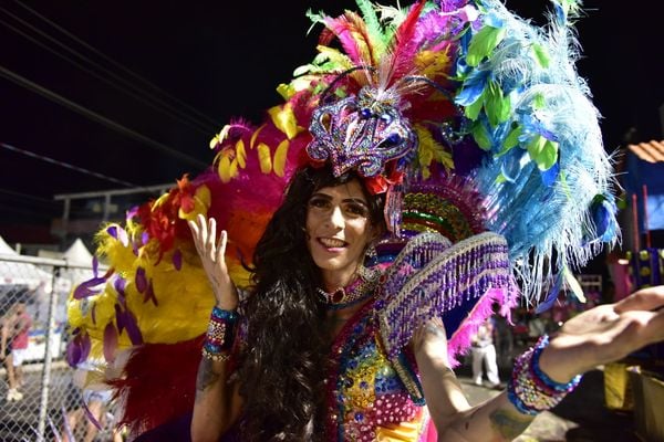Sinal verde para o Carnaval de Vitória: bastidores da Pega no Samba e clima de festa no Sambão do Povo por Rodrigo Gavini