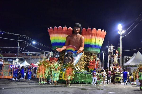 Sinal verde para o Carnaval de Vitória: bastidores da Pega no Samba e clima de festa no Sambão do Povo por Rodrigo Gavini