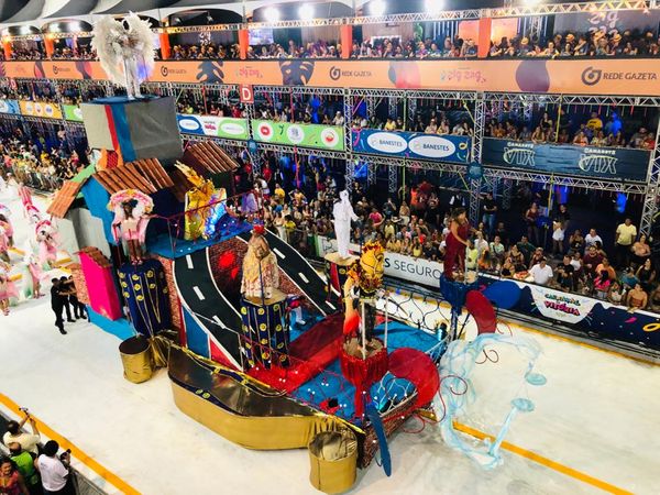 Pega no Samba é a primeira a se apresentar e brilha no Carnaval de Vitória por Secundo Rezende