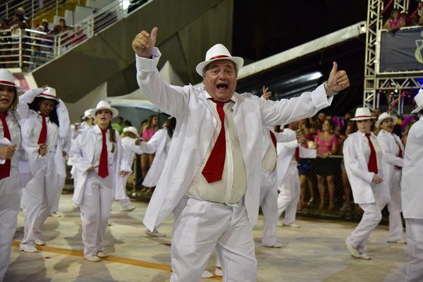 Unidos da Piedade abre desfiles de sábado  - Carnaval 2020 por Rodrigo Gavini