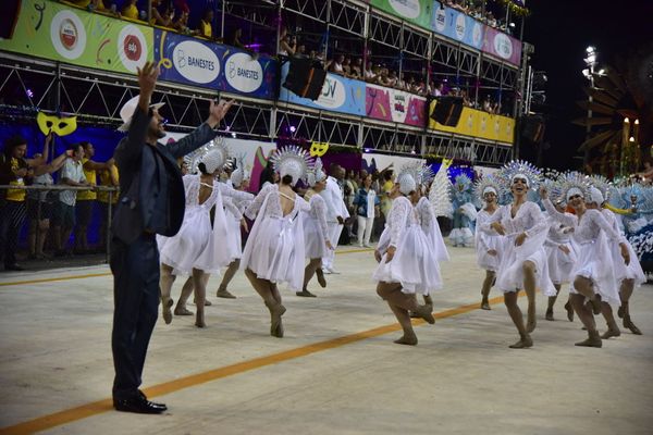 Unidos da Piedade abre desfiles de sábado  - Carnaval 2020 por Rodrigo Gavini
