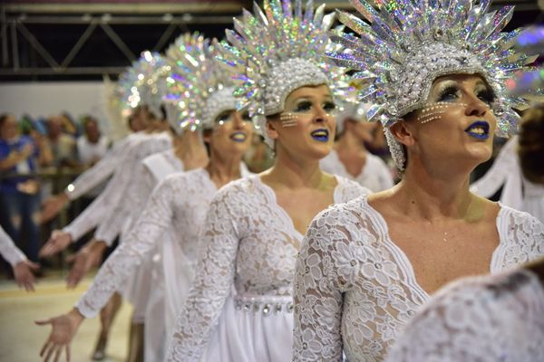 Unidos da Piedade abre desfiles de sábado  - Carnaval 2020 por Rodrigo Gavini