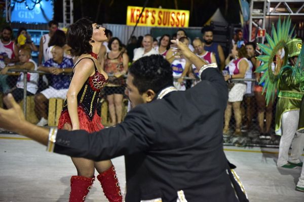 Unidos da Piedade abre desfiles de sábado  - Carnaval 2020 por Rodrigo Gavini