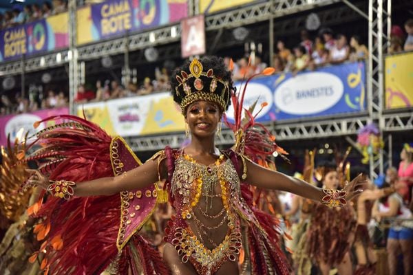 undefined por Rodrigo Gavini