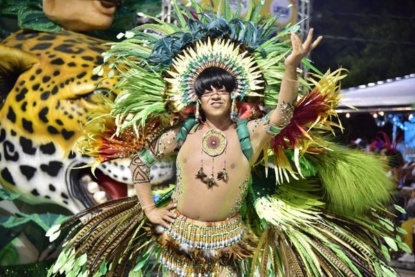 undefined por Rodrigo Gavini