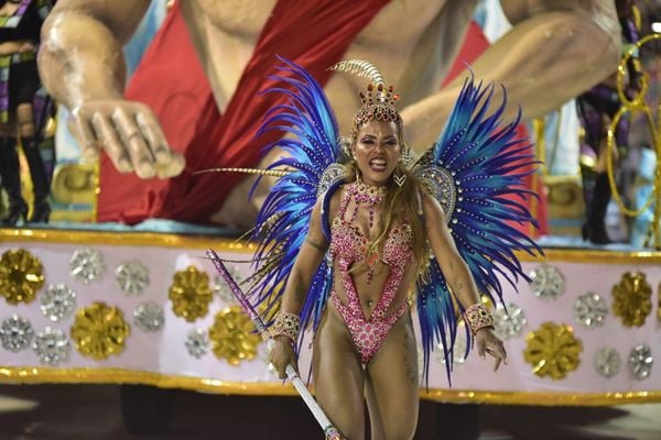 Unidos de Barreiros contagia Sambão do Povo com a magia do tempo por Rodrigo Gavini