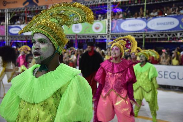 Verde e rosa capixaba, Andaraí exalta a cachaça, símbolo da cultura brasileira por Rodrigo Gavini