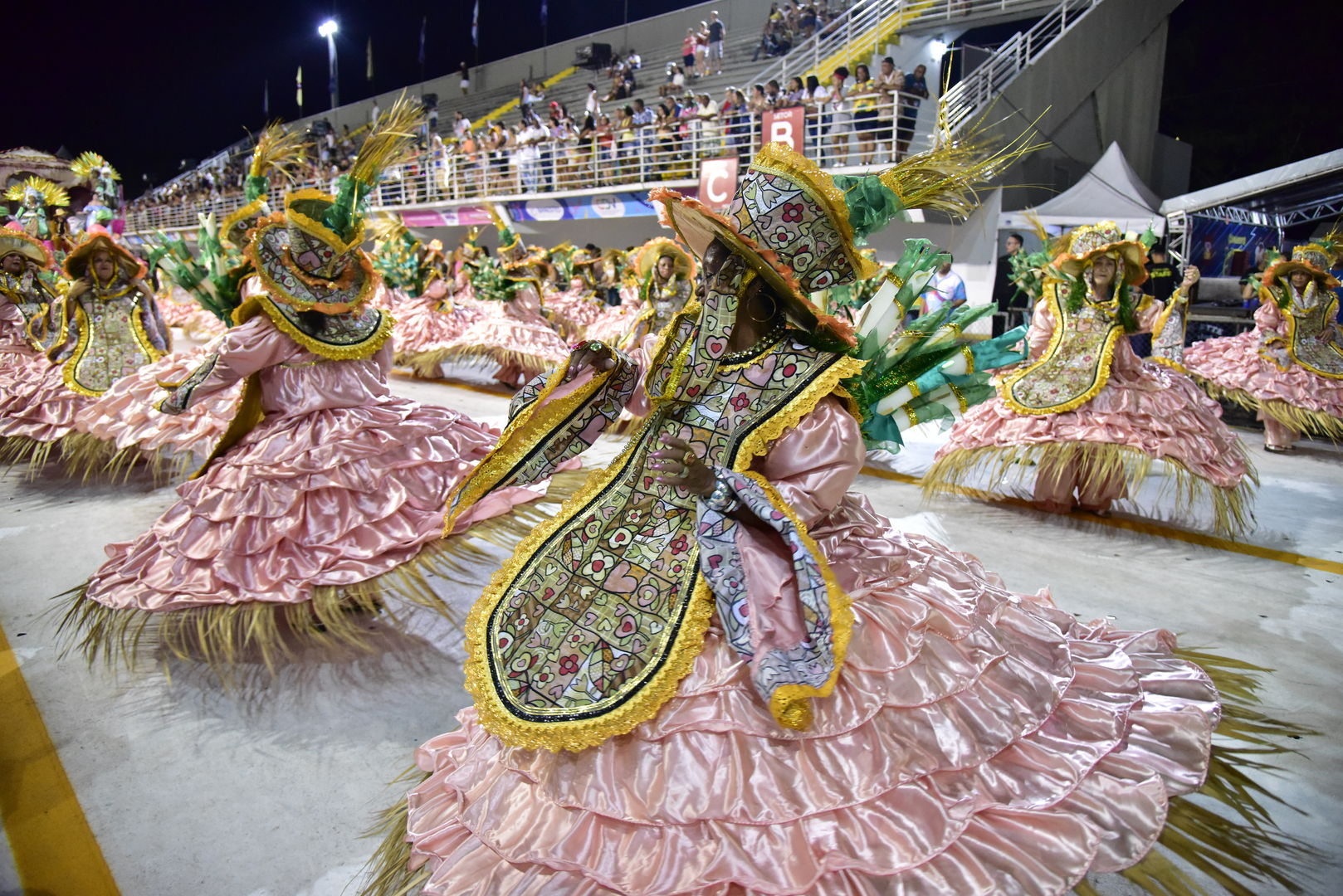 Verde e rosa capixaba, Andaraí exalta a cachaça, símbolo da cultura brasileira
