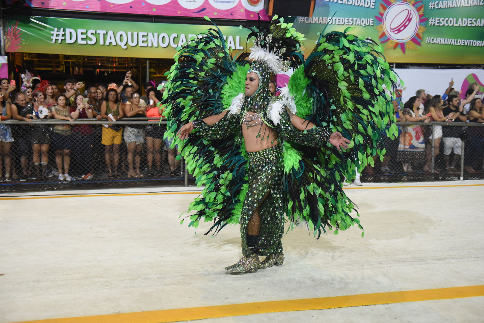 Verde e rosa capixaba, Andaraí exalta a cachaça, símbolo da cultura brasileira