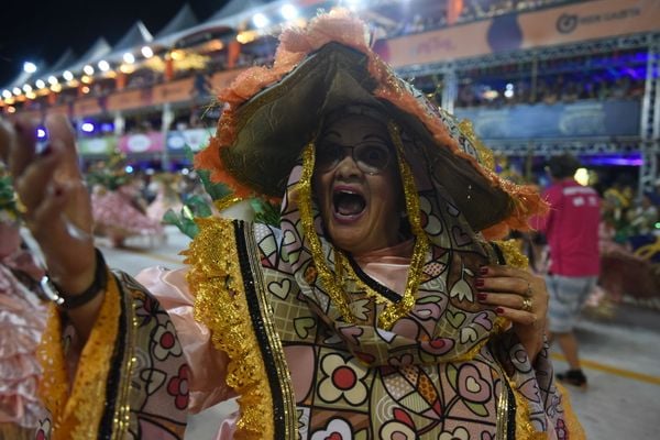 Verde e rosa capixaba, Andaraí exalta a cachaça, símbolo da cultura brasileira por Ricardo Medeiros