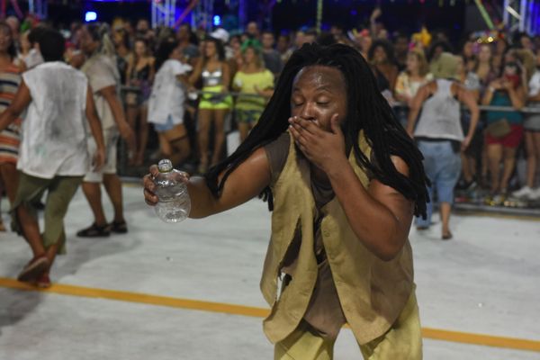 Verde e rosa capixaba, Andaraí exalta a cachaça, símbolo da cultura brasileira por Ricardo Medeiros