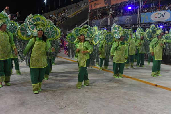Verde e rosa capixaba, Andaraí exalta a cachaça, símbolo da cultura brasileira por Ricardo Medeiros