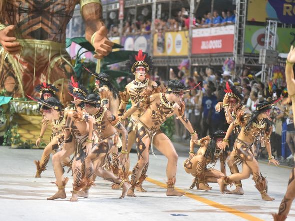 MUG entra na avenida com o enredo "Oby  O Imaculado Santuário das Lendas"  por Fernando Madeira