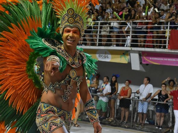 MUG entra na avenida com o enredo "Oby  O Imaculado Santuário das Lendas"  por Fernando Madeira
