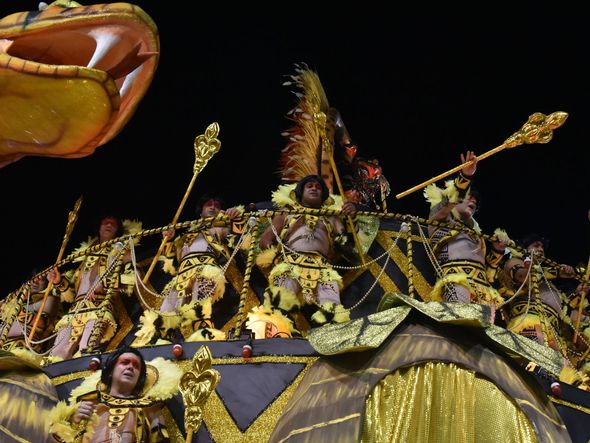 MUG entra na avenida com o enredo "Oby  O Imaculado Santuário das Lendas"  por Fernando Madeira