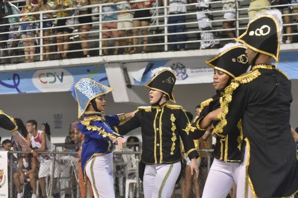 A Imperatriz do Forte foi a sexta escola a desfilar no Sambão do Povo por Vitor Jubini