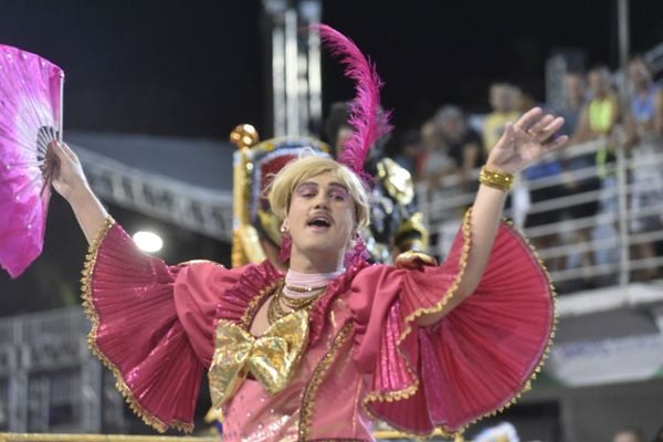 A Imperatriz do Forte foi a sexta escola a desfilar no Sambão do Povo por Vitor Jubini