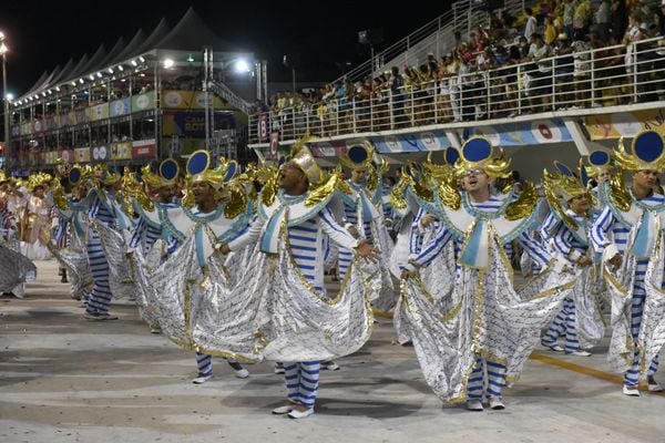 A Imperatriz do Forte foi a sexta escola a desfilar no Sambão do Povo por Vitor Jubini