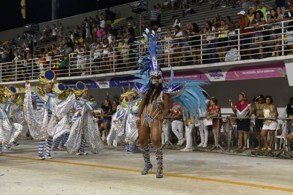 A Imperatriz do Forte foi a sexta escola a desfilar no Sambão do Povo por Vitor Jubini