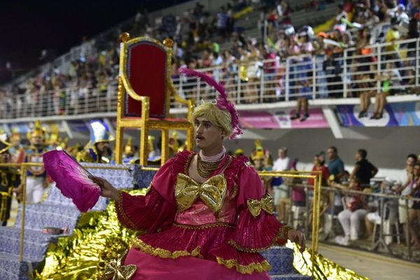 A Imperatriz do Forte foi a sexta escola a desfilar no Sambão do Povo por Rodrigo Gavini