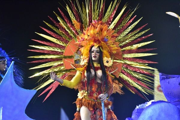 A Imperatriz do Forte foi a sexta escola a desfilar no Sambão do Povo por Rodrigo Gavini