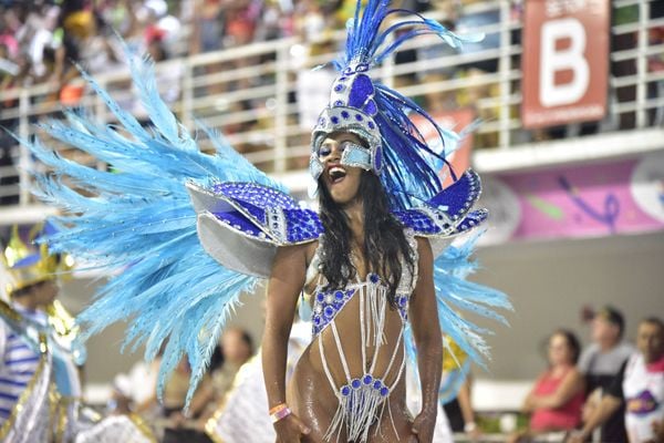 A Imperatriz do Forte foi a sexta escola a desfilar no Sambão do Povo por Rodrigo Gavini