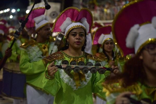 A Imperatriz do Forte foi a sexta escola a desfilar no Sambão do Povo por Rodrigo Gavini