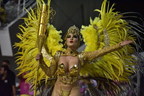 A Imperatriz do Forte foi a sexta escola a desfilar no Sambão do Povo por Rodrigo Gavini