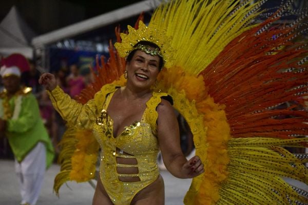 A Imperatriz do Forte foi a sexta escola a desfilar no Sambão do Povo por Rodrigo Gavini