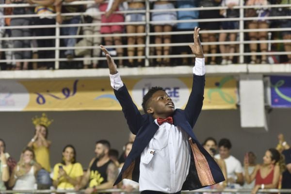 Bateria e samba da Boa Vista conquistam arquibancadas e camarotes por Vitor Jubini