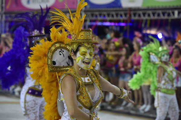 Bateria e samba da Boa Vista conquistaram arquibancadas e camarotes por Rodrigo Gavini