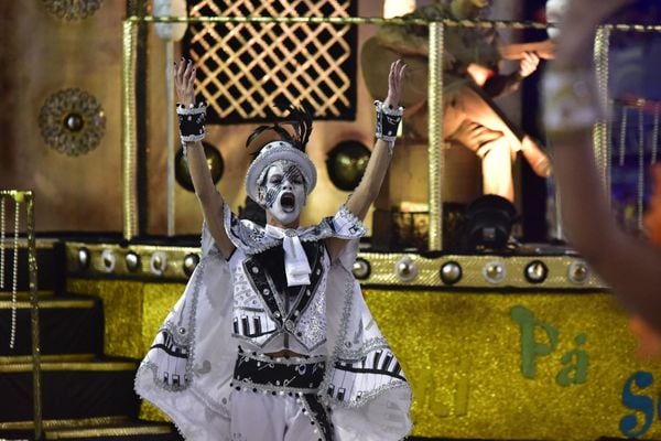 Bateria e samba da Boa Vista conquistaram arquibancadas e camarotes por Rodrigo Gavini