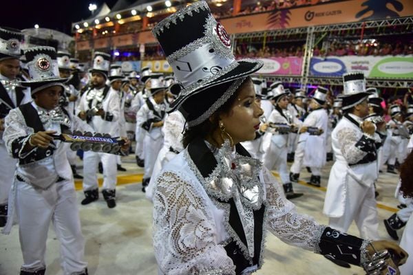 Bateria e samba da Boa Vista conquistaram arquibancadas e camarotes por Rodrigo Gavini
