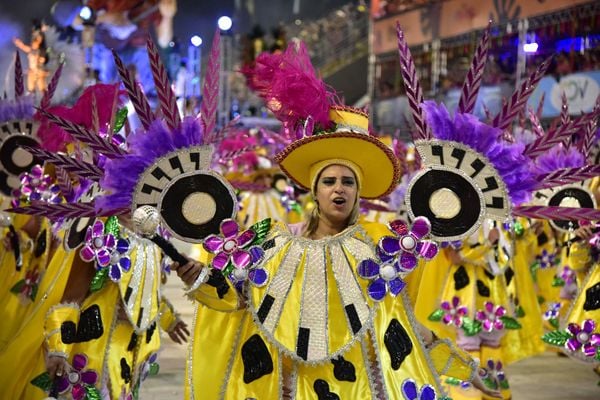 Bateria e samba da Boa Vista conquistaram arquibancadas e camarotes por Rodrigo Gavini