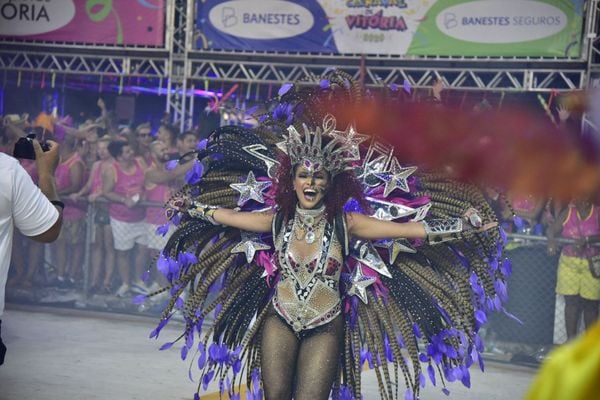 Bateria e samba da Boa Vista conquistaram arquibancadas e camarotes por Rodrigo Gavini