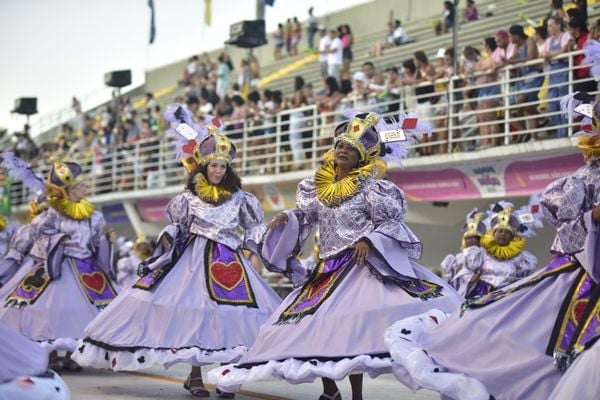 Desfile da escola de samba Unidos de São Torquato por Rodrigo Gavini