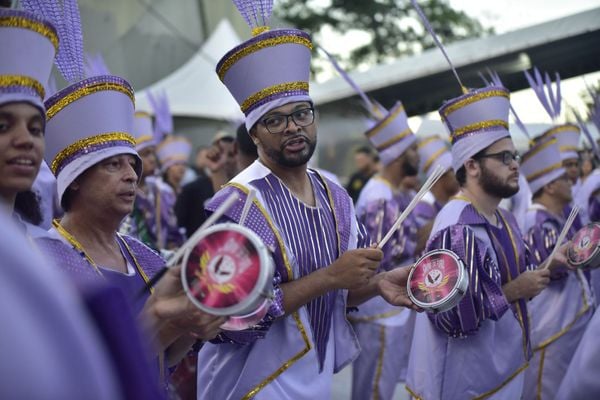 Desfile da escola de samba Unidos de São Torquato por Rodrigo Gavini
