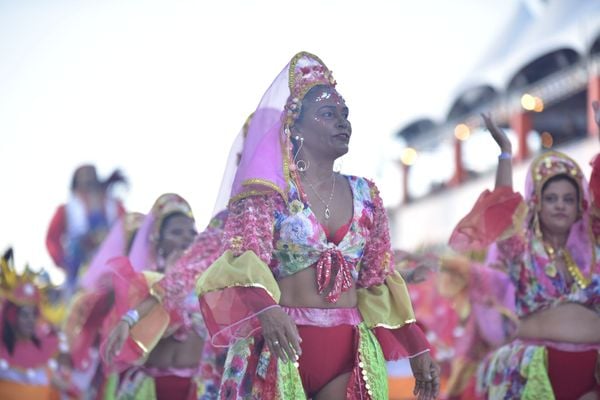 Desfile da escola de samba Unidos de São Torquato por Rodrigo Gavini
