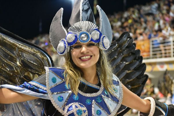 Jucutuquara é a segunda escola a desfilar no Sambão do Povo por Fernando Madeira