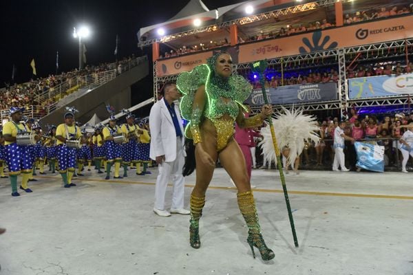 Novo Império leva o universo infantil para a avenida por Vitor Jubini