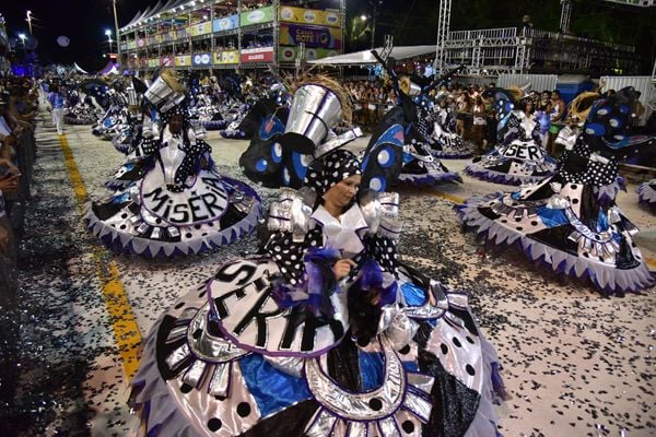 Novo Império leva o universo infantil para a avenida por Rodrigo Gavini