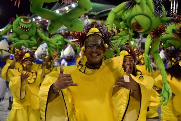 Novo Império leva o universo infantil para a avenida por Rodrigo Gavini