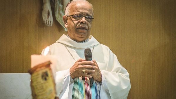 A missa da manhã será transmitida nas redes sociais da Paróquia e na fanpage da Arquidiocese de Vitória. Já a da noite, terá transmissão pelas páginas da Catedral e da Arquidiocese de Vitória no Facebook