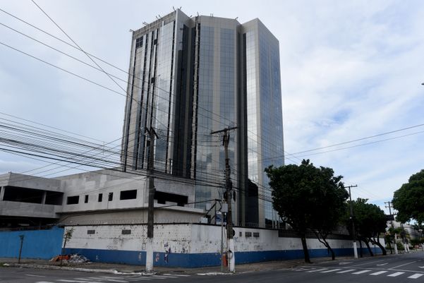 Obra da nova sede do Ministério Público Federal na Avenida Marechal Mascarenhas de Moraes, na Capital . Crédito: Ricardo Medeiros