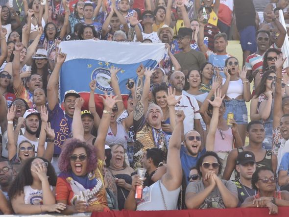Independente de Boa Vista é bicampeã do Carnaval de Vitória por Vitor Jubini