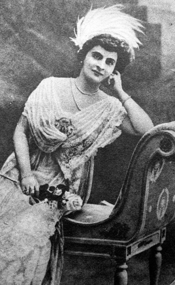 Ana de Castro Belisário Soares de Sousa, esposa do Presidente Nilo Peçanha por Reprodução