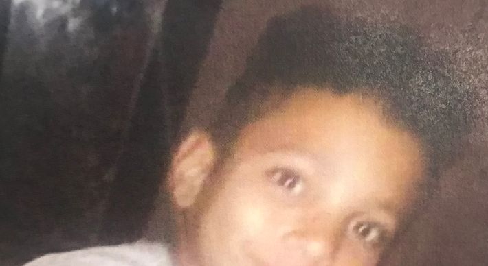 William da Silva Pontes, de 10 anos, está desaparecido desde o último domingo (16)
