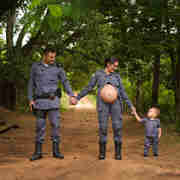 Imagem - A história do casal de PMs que encantou a web com ensaio fotográfico no ES